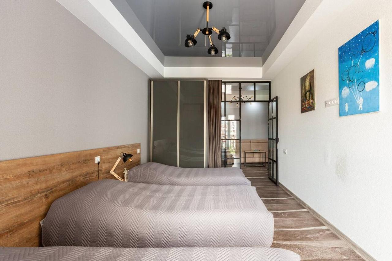 Veli Group Apartment In Old City Kʼutʼaisi Exterior foto