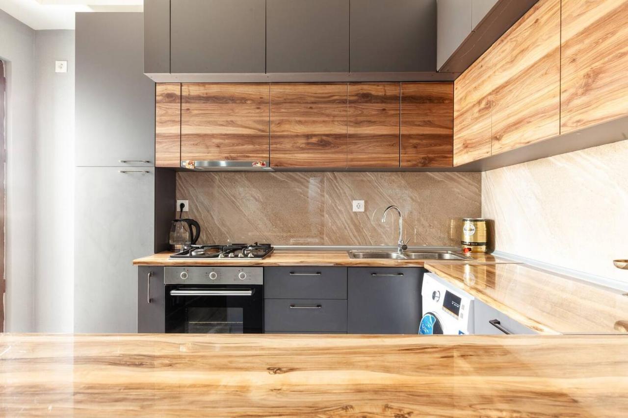 Veli Group Apartment In Old City Kʼutʼaisi Exterior foto